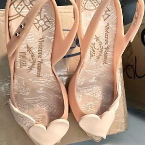 Gently worn Vivienne Westwood shoes. Size Us9 Can also fit an 8 or 8.5